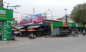 Quảng cáo tại chợ Long Hưng