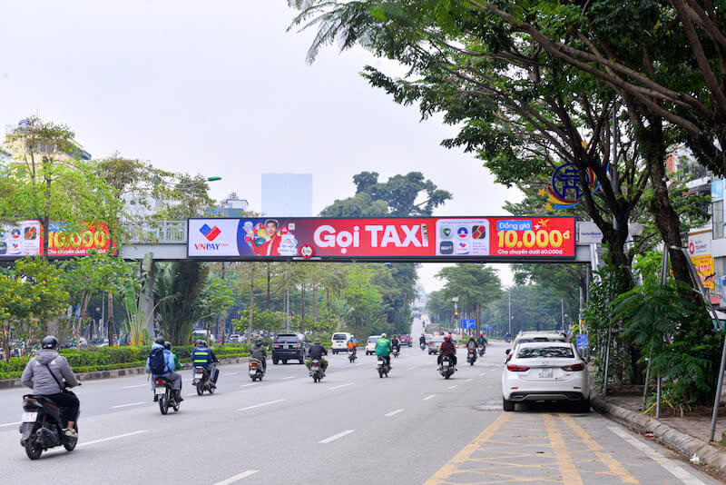 quang cao ngoai troi