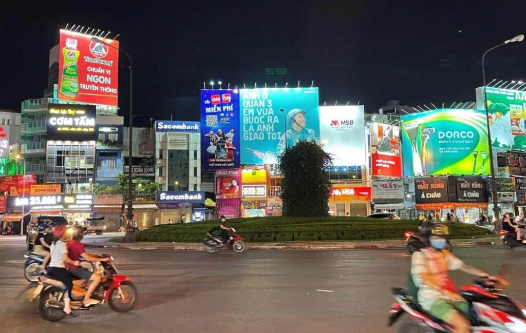 Quảng cáo ngoài trời